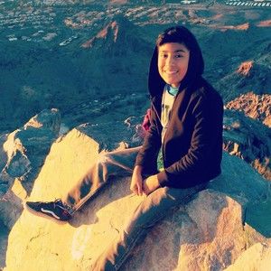 Meet your Posher, Moises